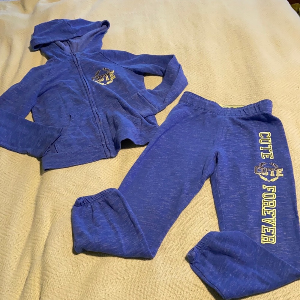 Sweatsuit by Danskin Brand. GUC!